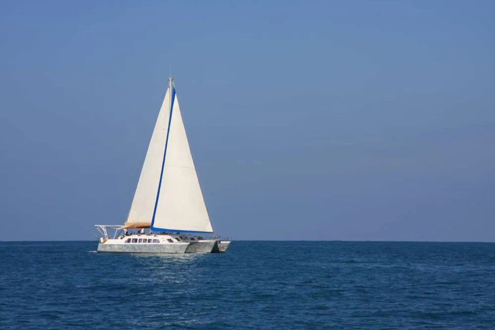 Navigation catamaran à Nosy Be